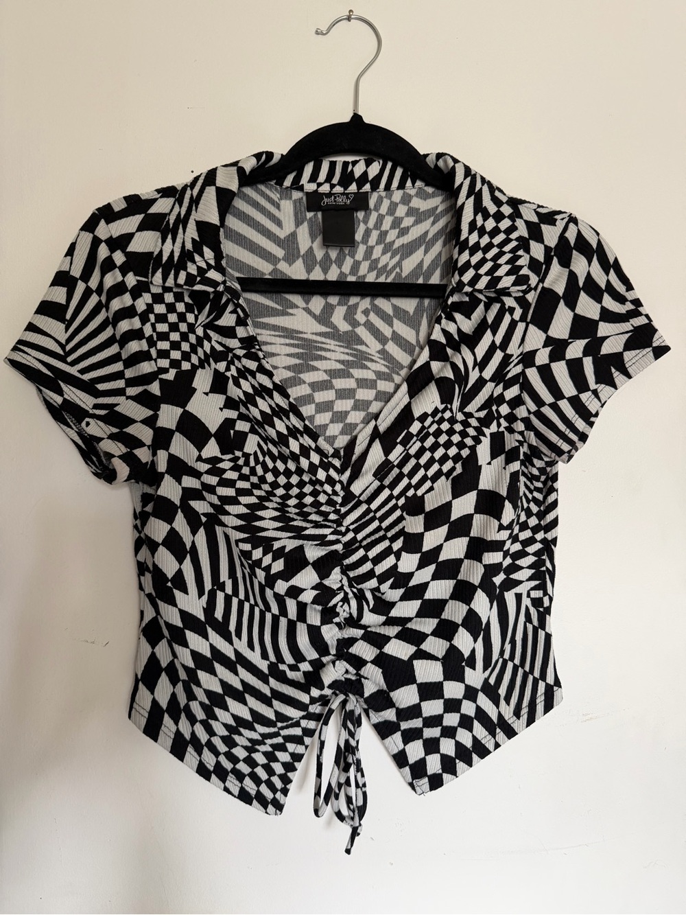 Black & White Optical-Print Short Sleeve Tie-Front Top